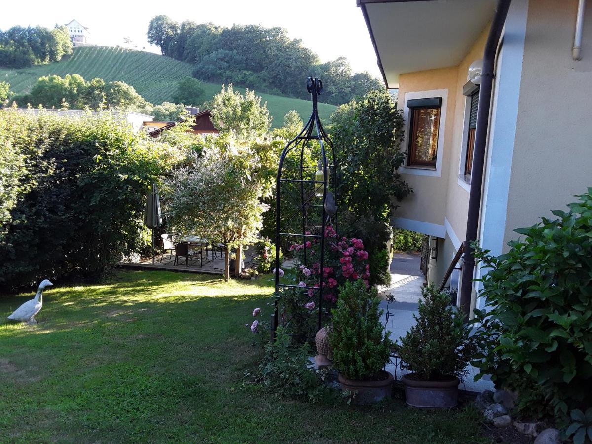 Ratsch an der Weinstraße Anna'S Home - Ferienwohnungen מראה חיצוני תמונה