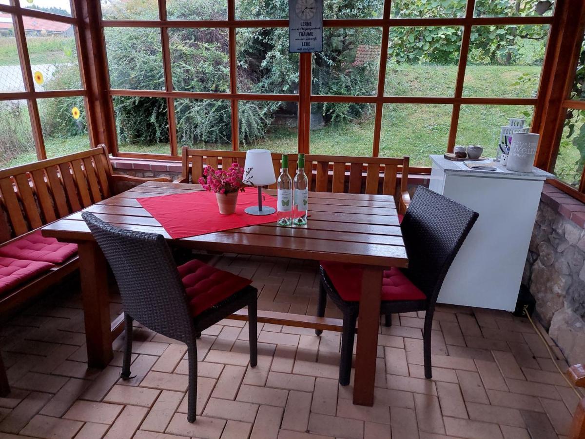 Ratsch an der Weinstraße Anna'S Home - Ferienwohnungen מראה חיצוני תמונה
