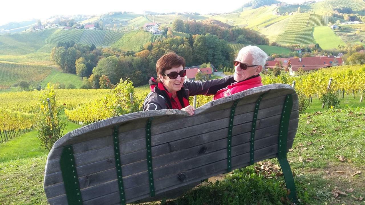Ratsch an der Weinstraße Anna'S Home - Ferienwohnungen מראה חיצוני תמונה