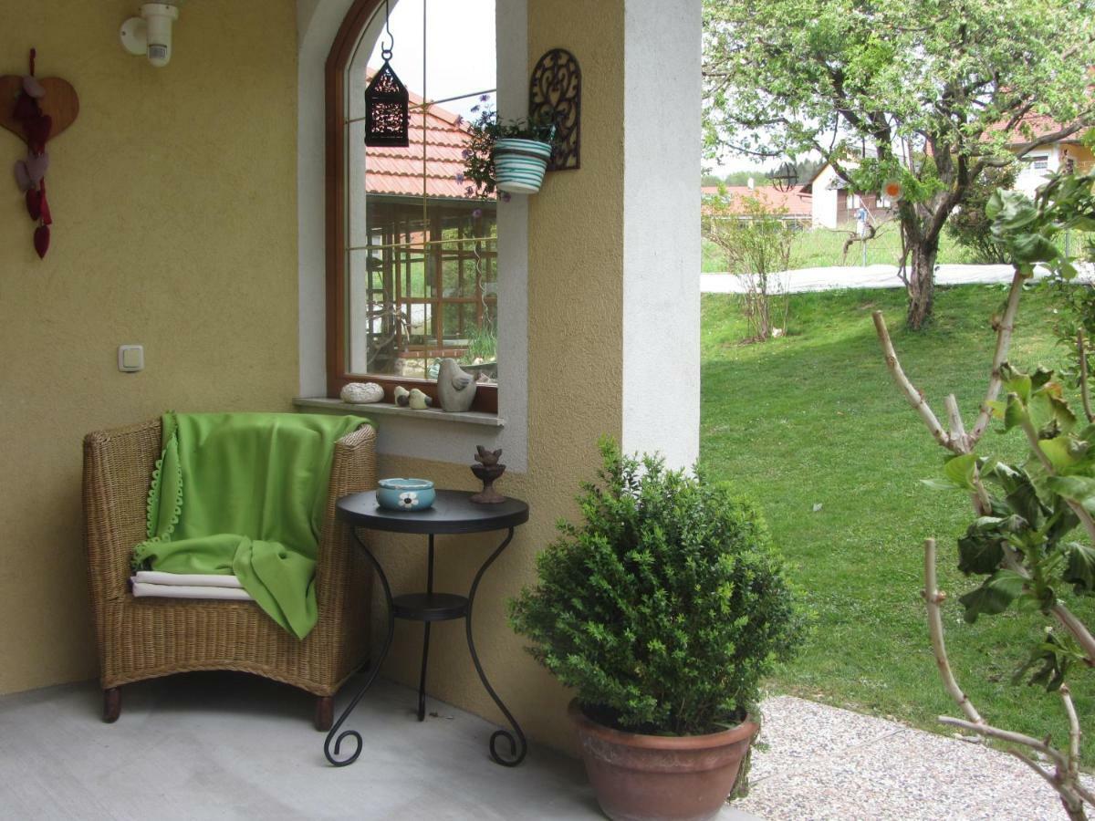 Ratsch an der Weinstraße Anna'S Home - Ferienwohnungen מראה חיצוני תמונה