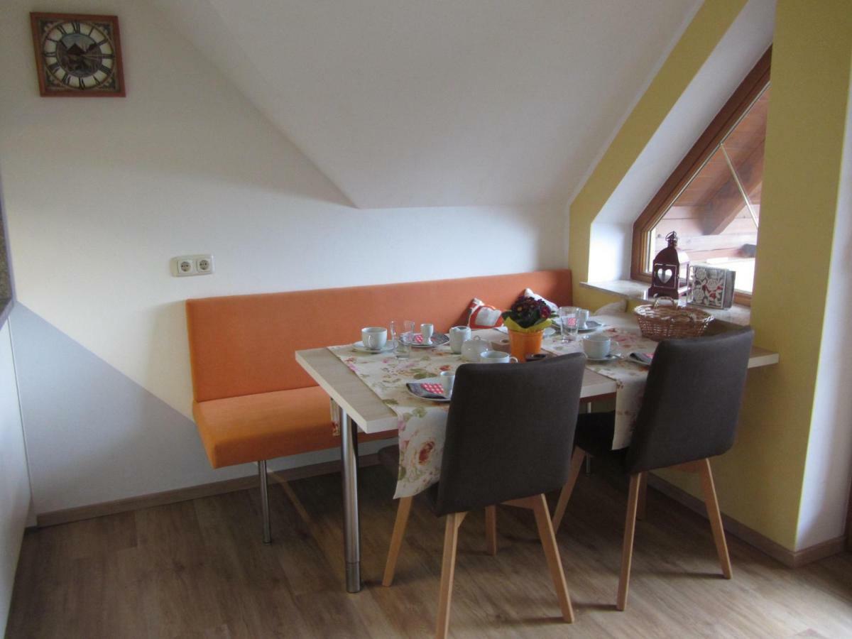 Ratsch an der Weinstraße Anna'S Home - Ferienwohnungen מראה חיצוני תמונה